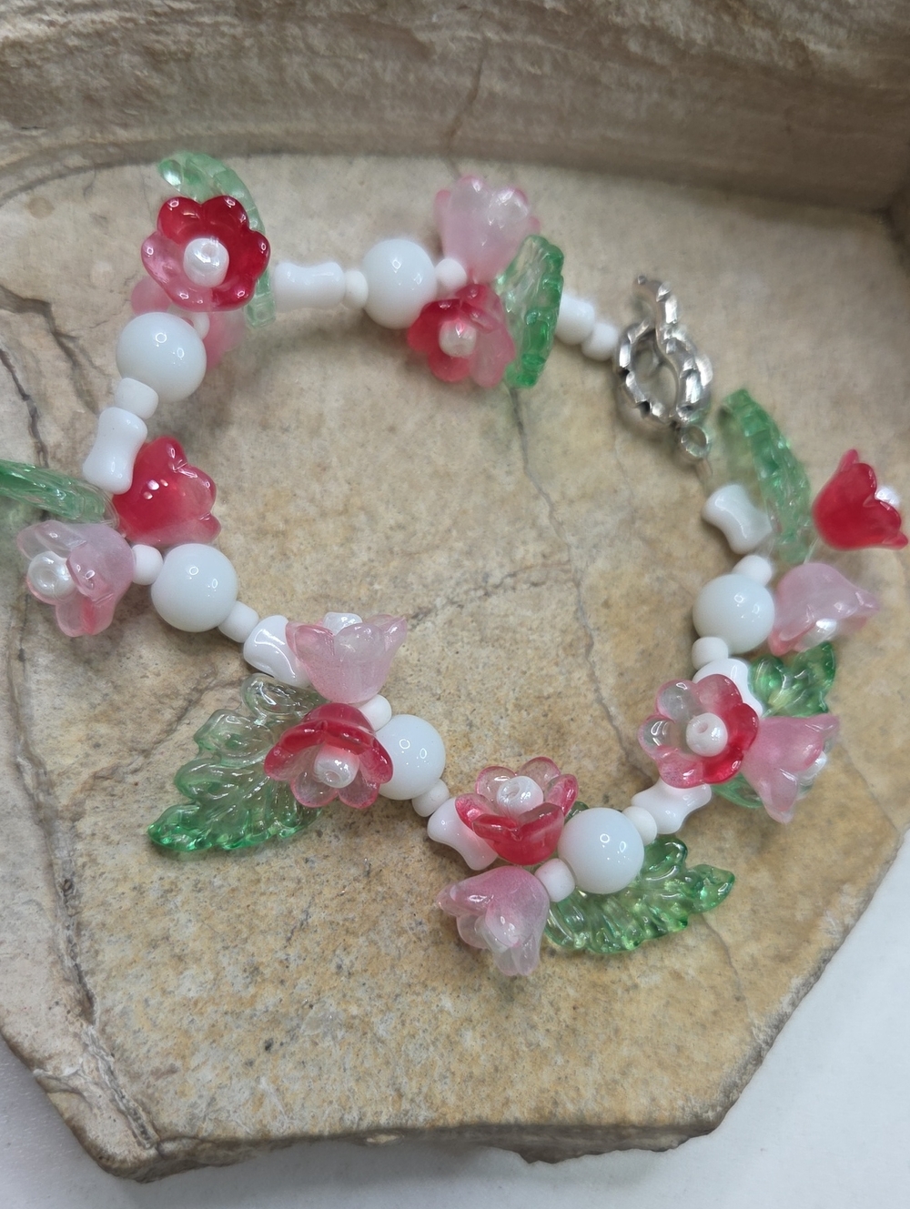 Handmade floral glass Flowers And Leaves bracelet